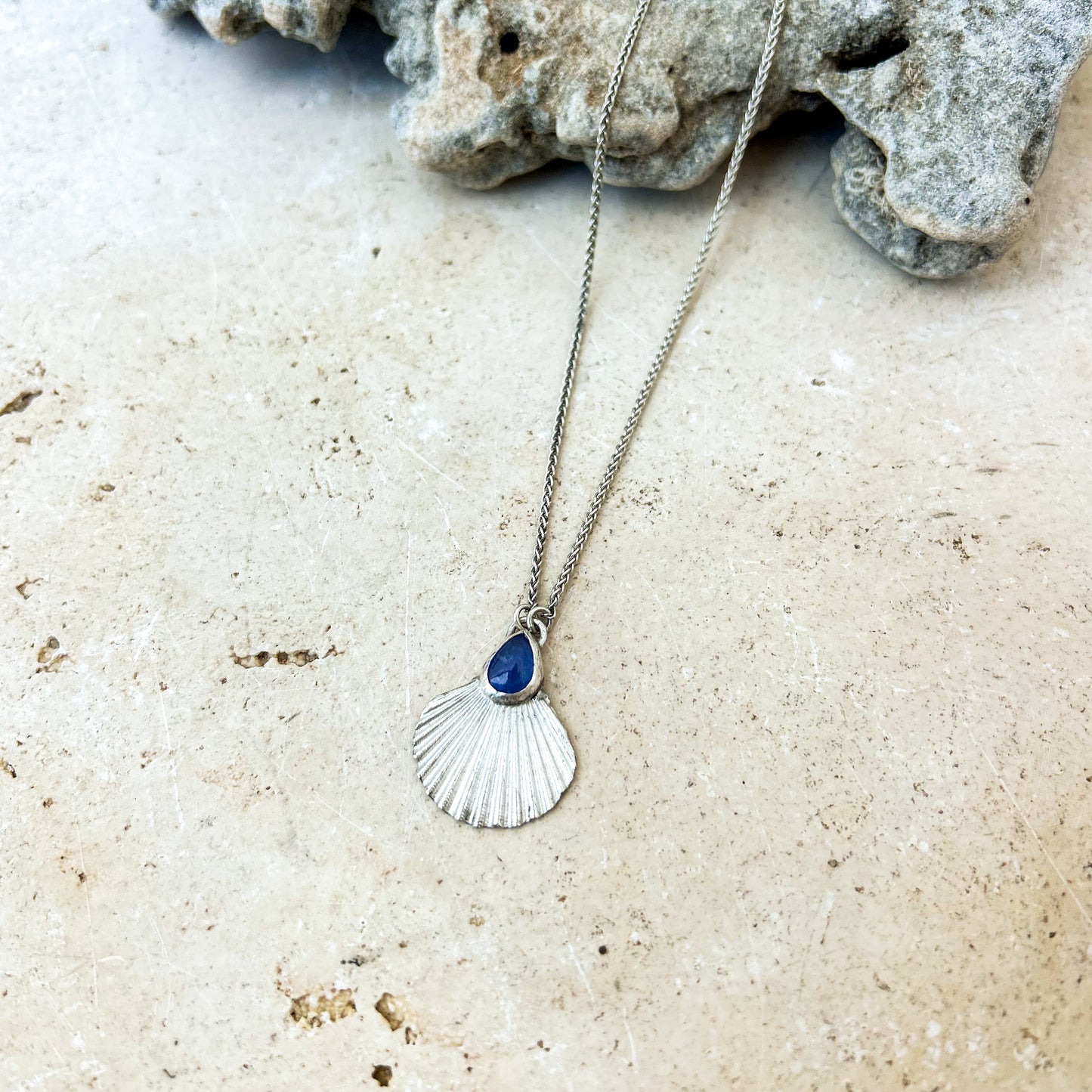 Tanzanite shell necklace