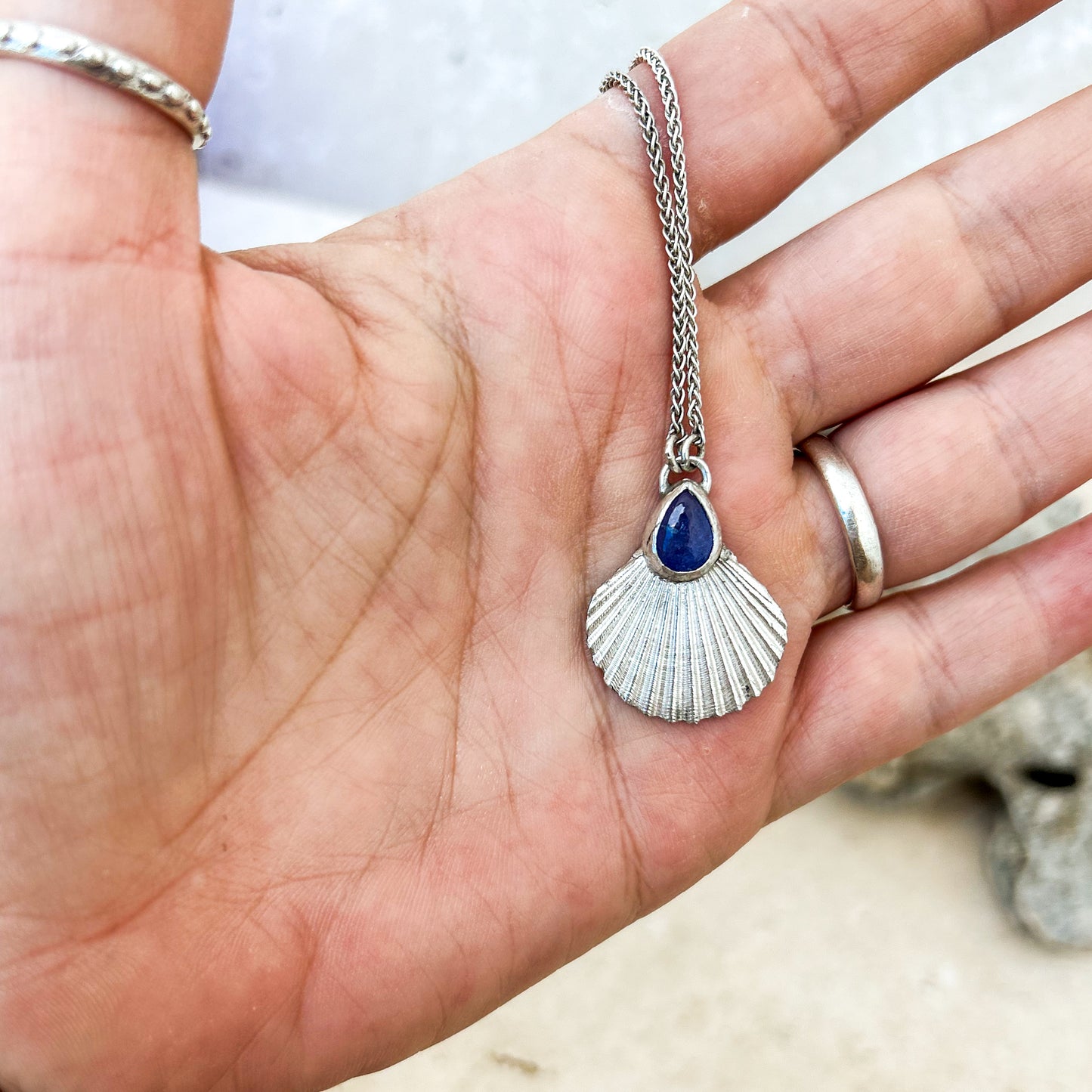 Tanzanite shell necklace