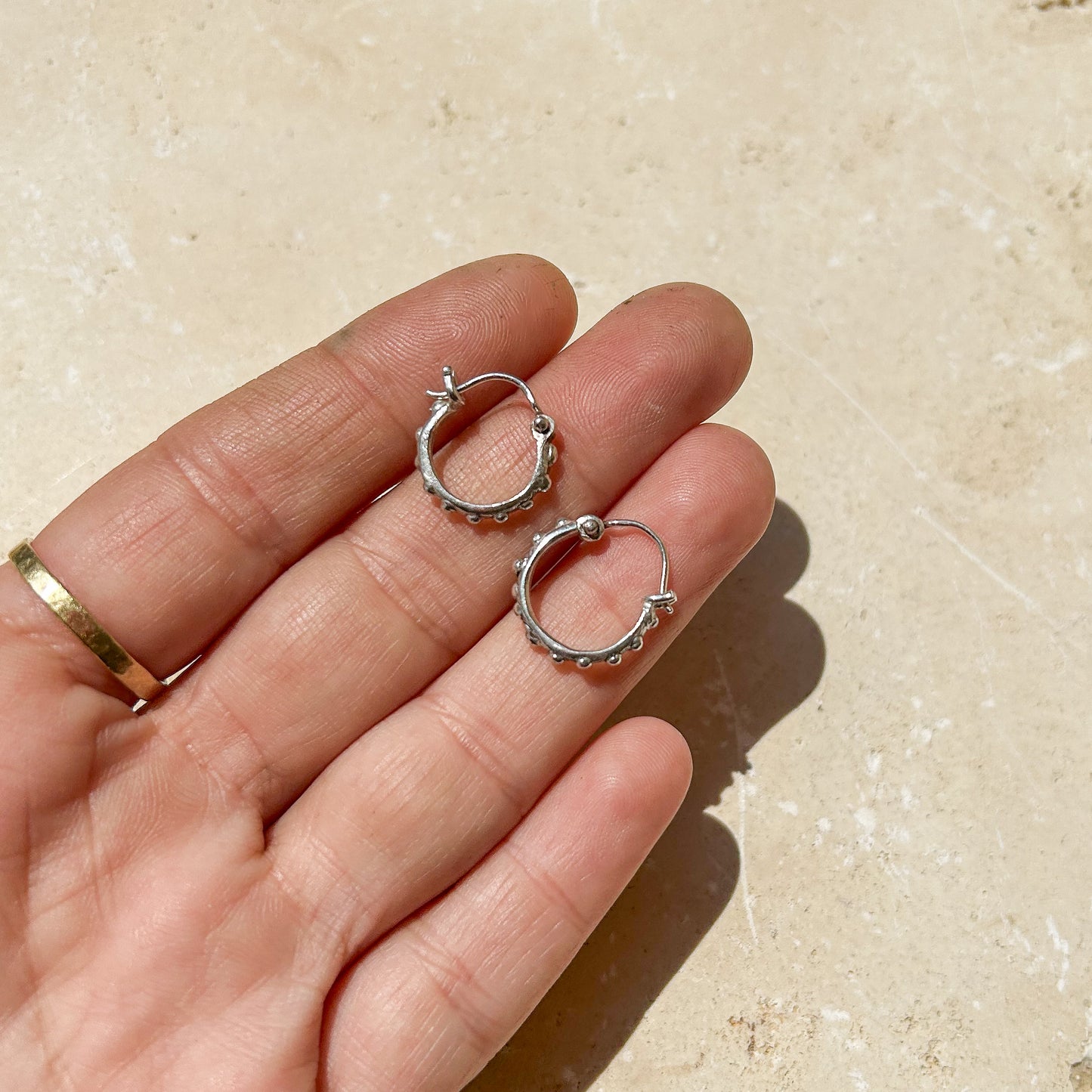 Mini Kaila hoop earrings