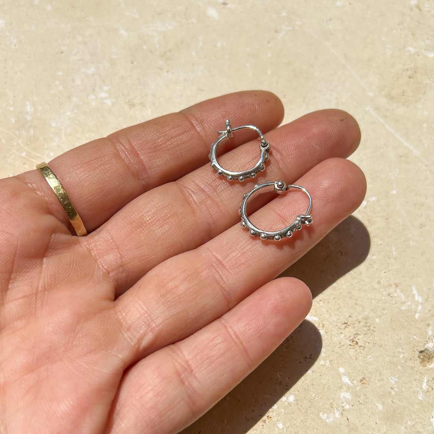 Mini Kaila hoop earrings