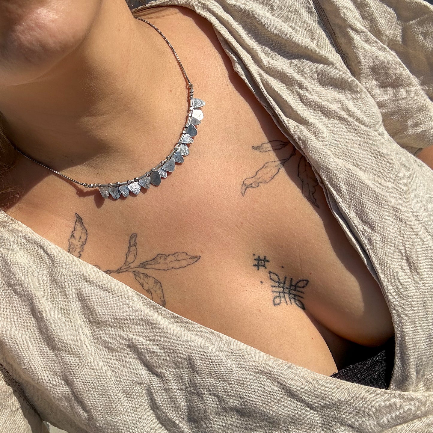 Silver leaves necklace