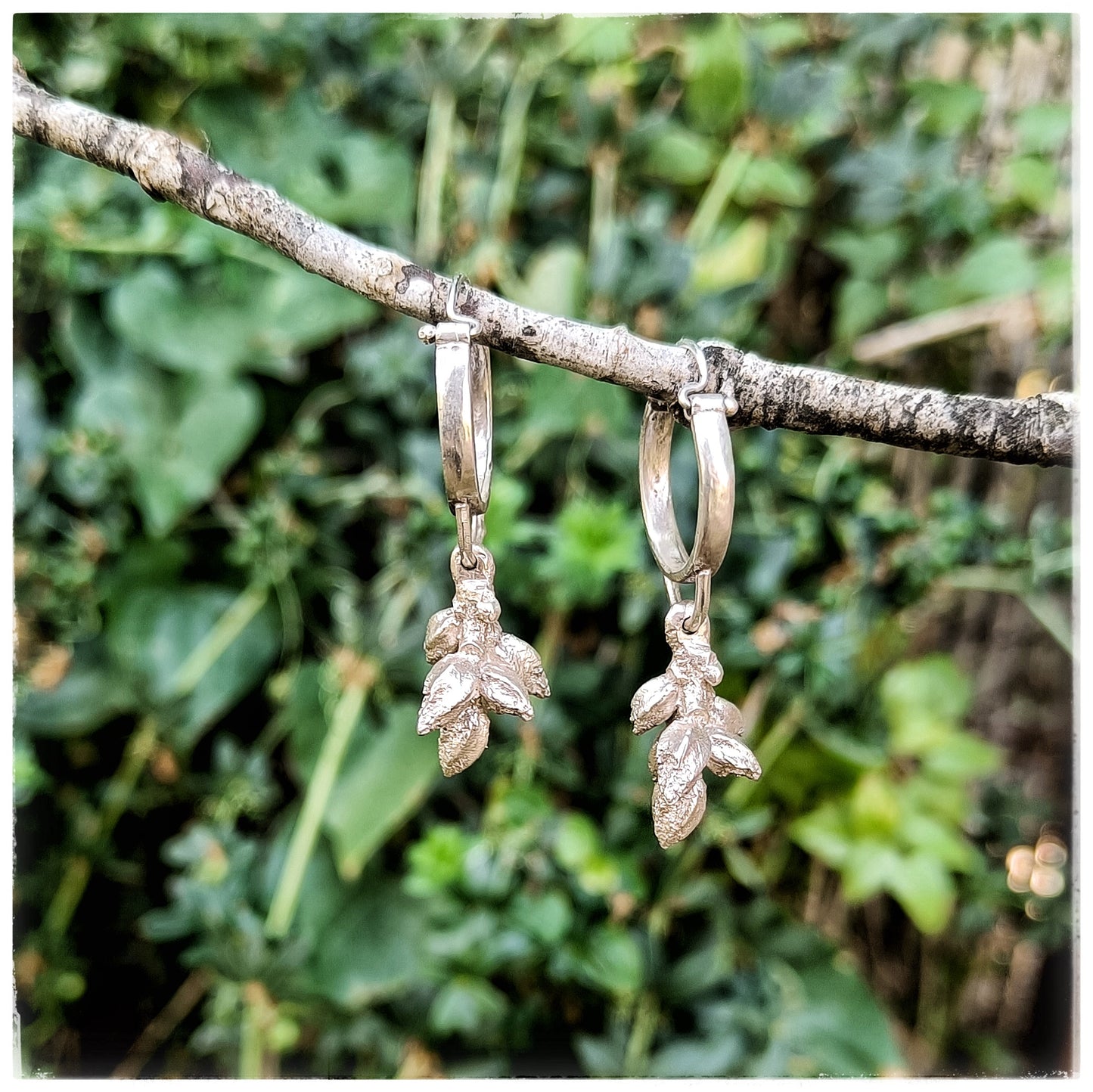 Oak bloom hoops