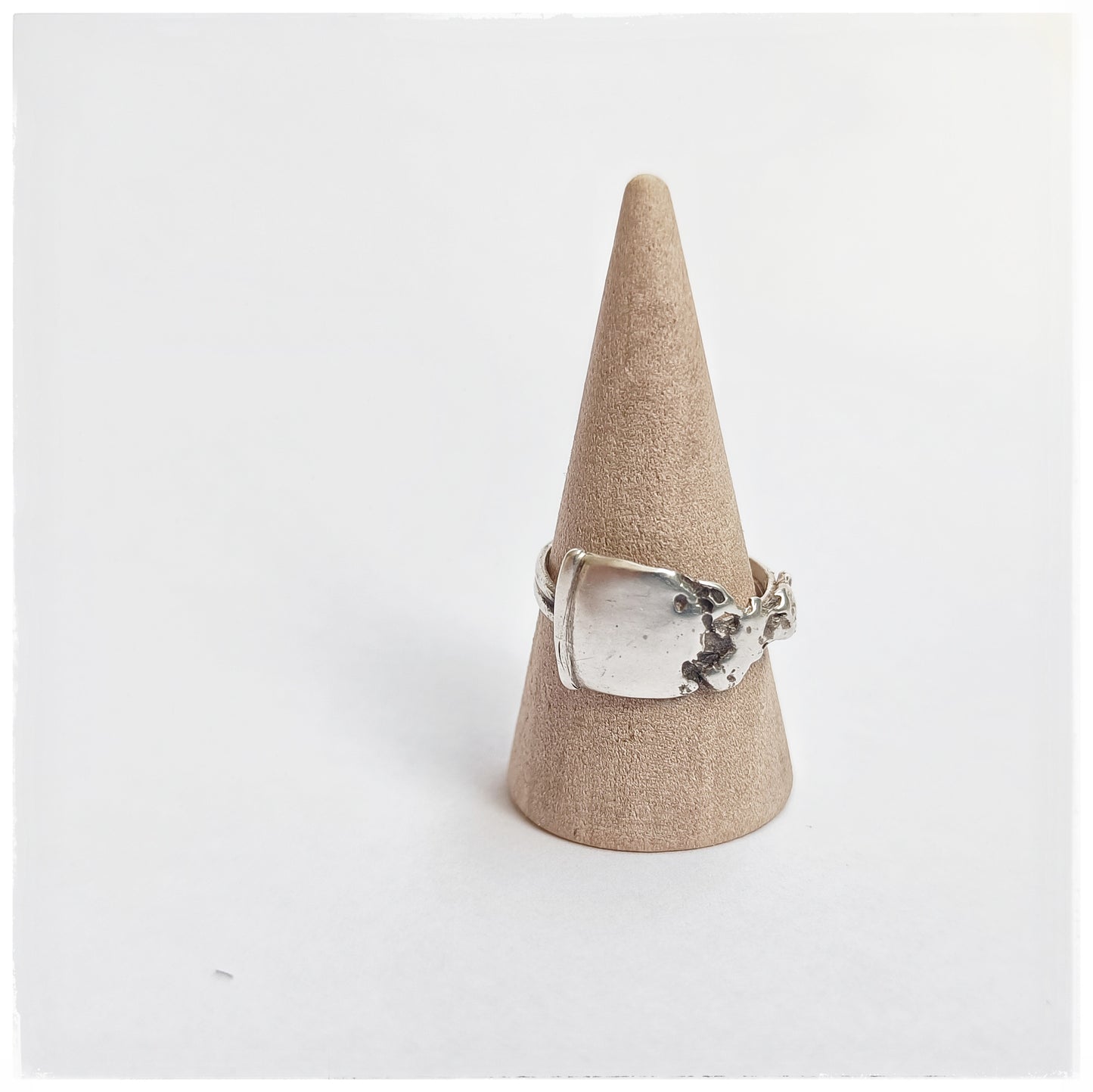 Reticulated bullet ring