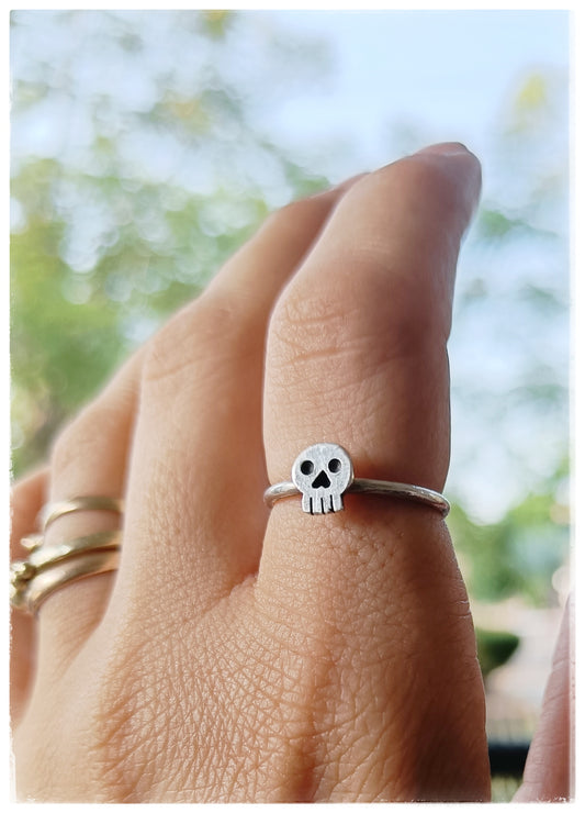 Skull ring